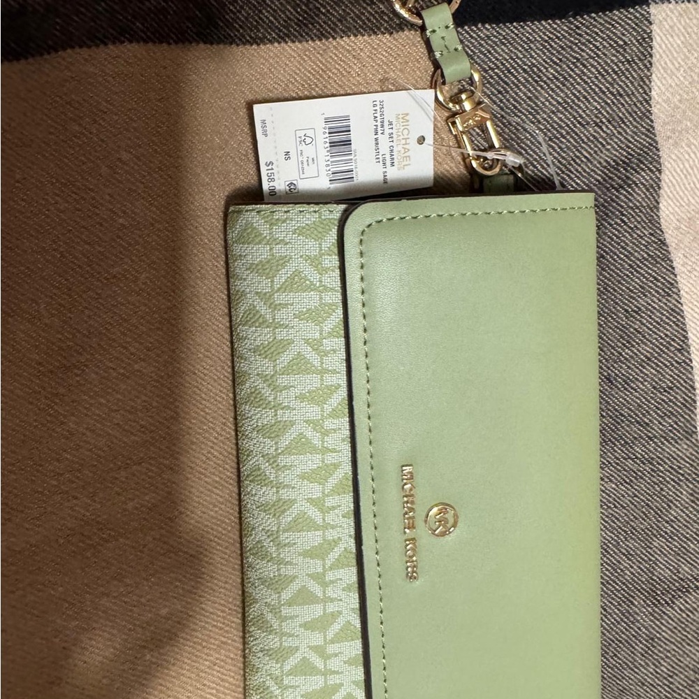Michael Kors Green Leather Wristlet with Gold Hardware